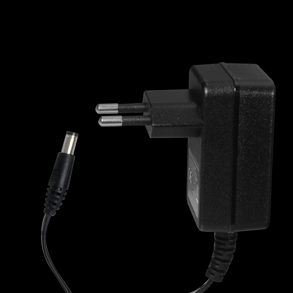 Fonte de alimentação eletrónica - 12 V / 1000 mA Dimensões reduzidas 7 (A) x 3 (L) x 3,5 (P) cm 130 g Fontes de alimentação estabilizadas