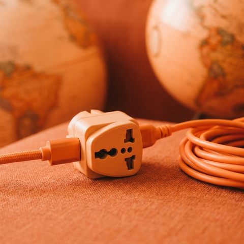 Adaptador de enchufe para Japón y EE.UU.: guía antes de viajar
