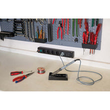 Régua de tomadas Brennenstuhl Bremounta - 5 tomadas com 2 portas USB, preta, 3m, H05vv-f, 3G1.5