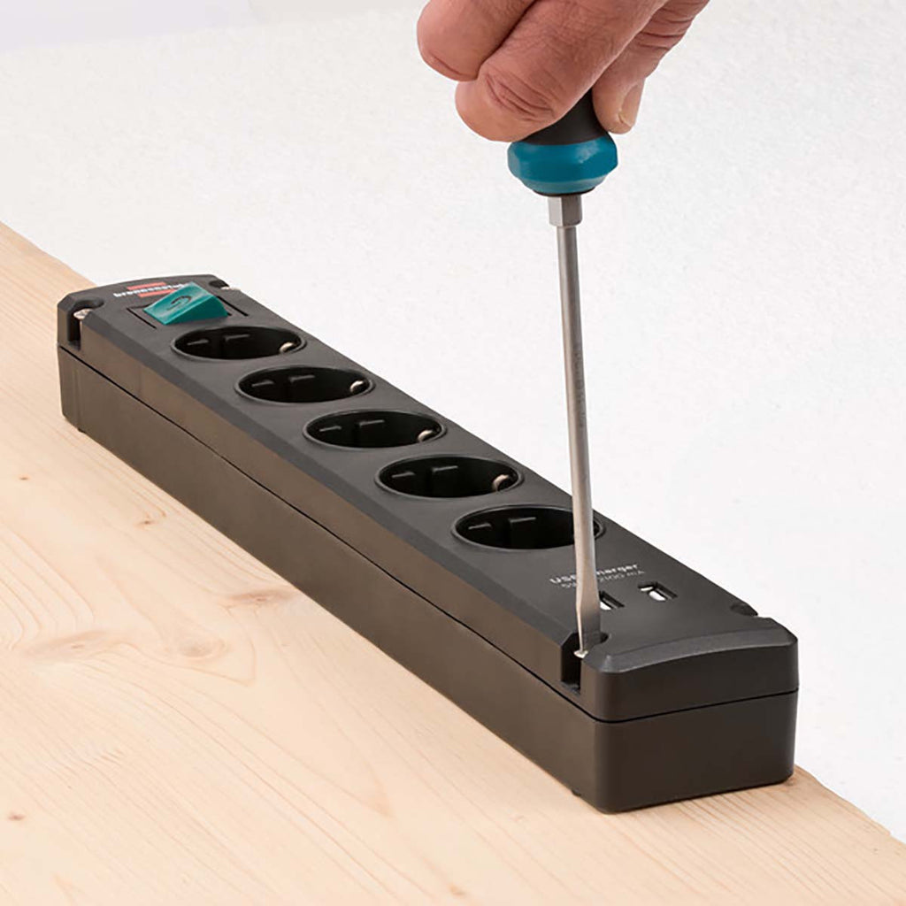Régua de tomadas Brennenstuhl Bremounta - 5 tomadas com 2 portas USB, preta, 3m, H05vv-f, 3G1.5