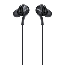Auriculares intra-auriculares AKG USB-C na cor preta.