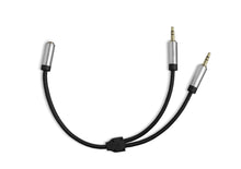 Cabo com conector fêmea de 3,5 mm de 4 pinos com divisor para microfone e auscultadores.