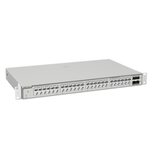 Switch Reyee Cloud Layer 2+ com 48 portas Gigabit RJ45 e 4 portas SFP+ de 10 Gbps para montagem em rack.