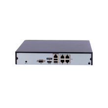 Grabador NVR Hikvision 4 canales hasta 6 MP, vista lateral