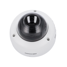 Cámara IP domo 2 MP Hikvision Value con ranura microSD, detalle